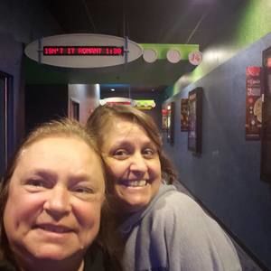 Meet your Posher, Crystal